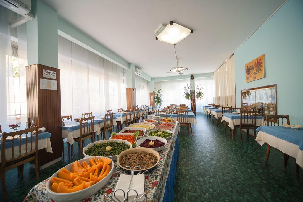 Hotel Madison Riccione Extérieur photo