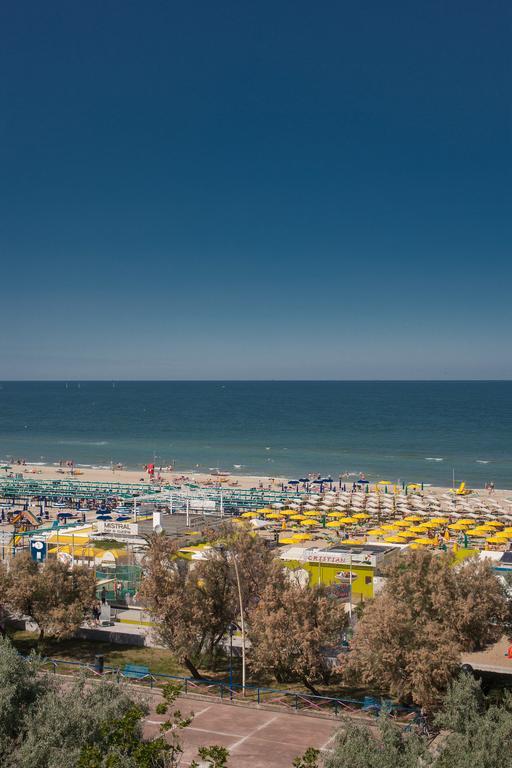 Hotel Madison Riccione Extérieur photo